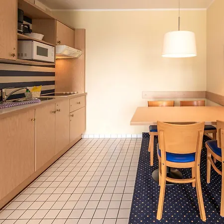 Aparthotel Zingst 公寓 4*